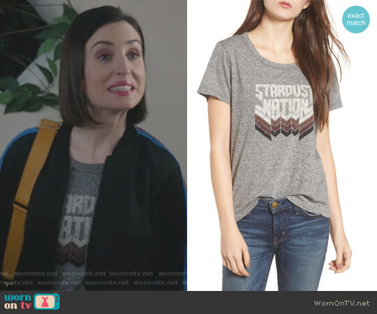 The Crewneck Graphic Tee by Current Elliott worn by Jennifer Short (Zoe Lister-Jones) on Life in Pieces