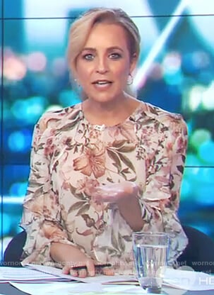 Carrie's floral print ruffle sleeve blouse on The Project