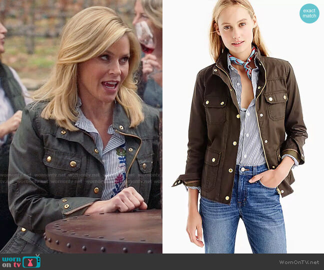 J. Crew The Downtown Field Jacket in Mossy Brown worn by Claire Dunphy (Julie Bowen) on Modern Family