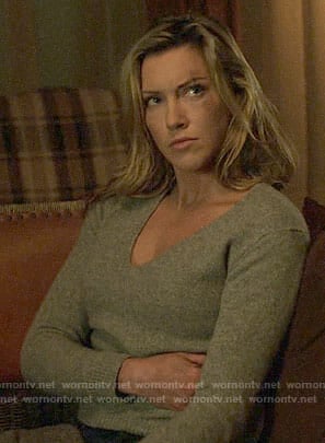 Laurel's grey v-neck sweater on Arrow