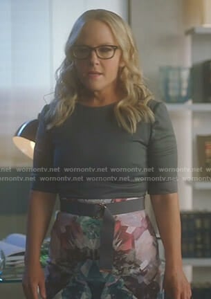 Linda's grey printed belted dress on Lucifer