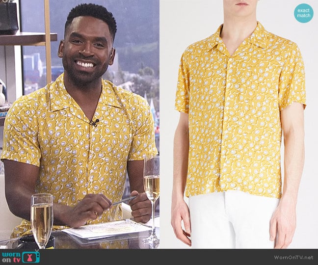 Floral-Pattern Woven Shirt by Sandro worn by Justin Sylvester on E! News