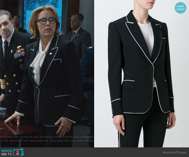 Contrast Trim Blazer by Alexander McQueen worn by Elizabeth McCord (Téa Leoni) on Madam Secretary