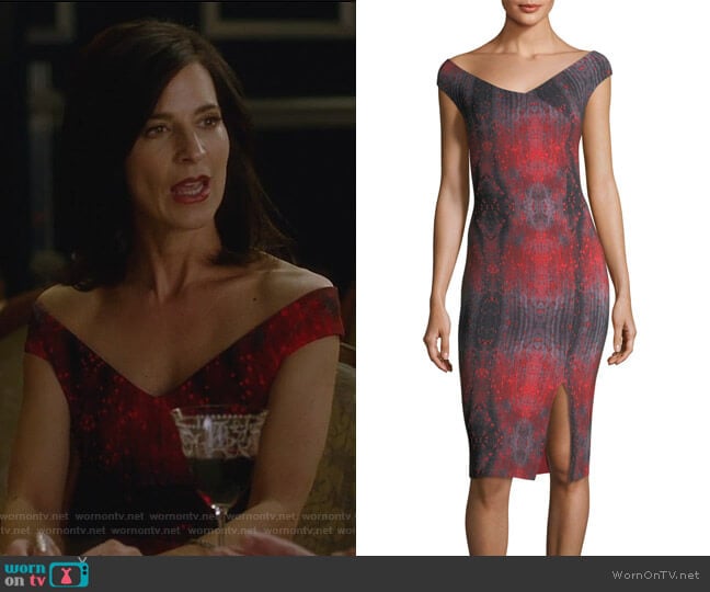 Irene Dress by Chiara Boni La Petite Robe worn by Nina Devon (Perrey Reeves) on Famous in Love