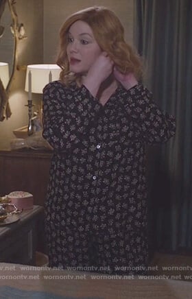 Beth’s black floral print pajamas on Good Girls