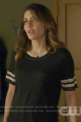 Dinah’s black striped sleeve t-shirt on Arrow