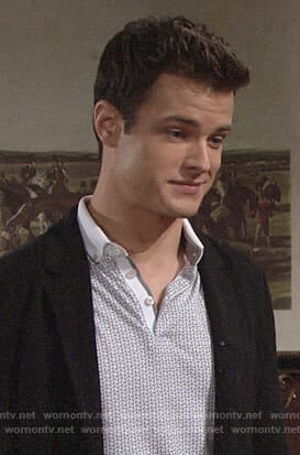 Kyle's grey geometric printed polo shirt on The Young and the Restless