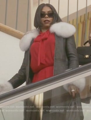 Cookie's black leather fur collar coat on Empire