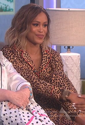 Eve’s leopard print pajamas on The Talk