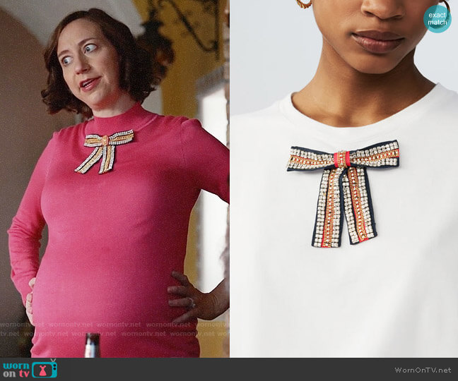 Maje Tadeo T-shirt Bejeweled Bow worn by Carol Pilbasian (Kristen Schaal) on Last Man On Earth