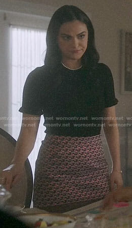 Veronica’s black top and pink skirt on Riverdale