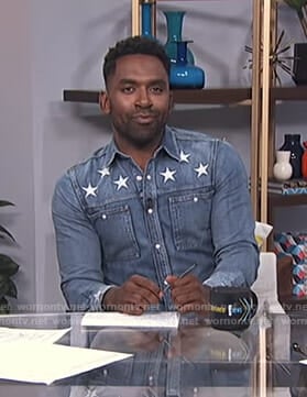 Justin’s star print denim shirt on E! News Daily Pop