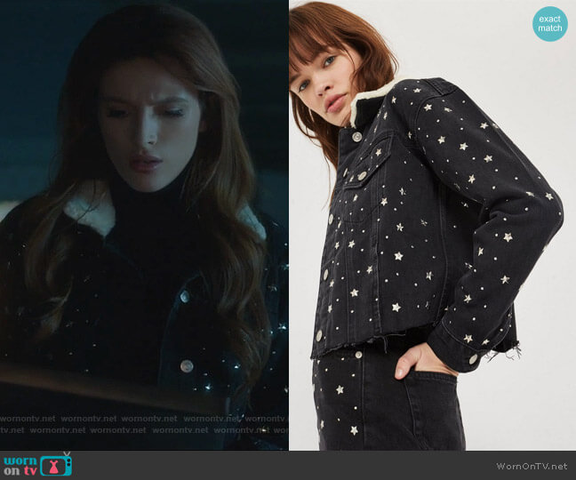 MOTO Star Stud Denim Borg Jacket by Topshop worn by Paige Townsen (Bella Thorne) on Famous in Love