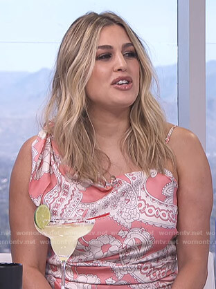 Carissa’s pink one shoulder top on E! News Daily Pop