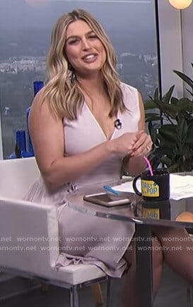 Carissa’s pink lace-up dress on E! News Daily Pop