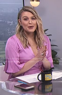 Carissa’s pink ruffled sleeve blouse on E! News Daily Pop