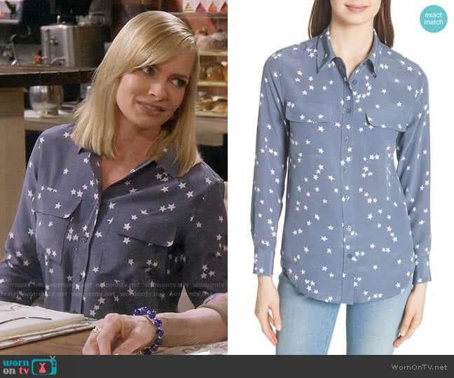 WornOnTV: Jill’s blue star print shirt on Mom | Jaime Pressly | Clothes ...