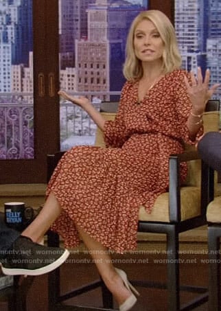 Kelly's floral wrap dress on Live with Kelly and Ryan