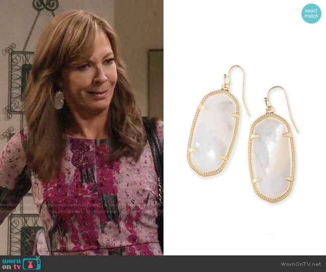 Kendra Scott Elle Earrings in White Mother of Pearl / Gold worn by Bonnie Plunkett (Allison Janney) on Mom