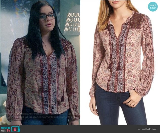 Lucky Brand Beaded Mixed Print Top worn by Alex Dunphy (Ariel Winter) on Modern Family