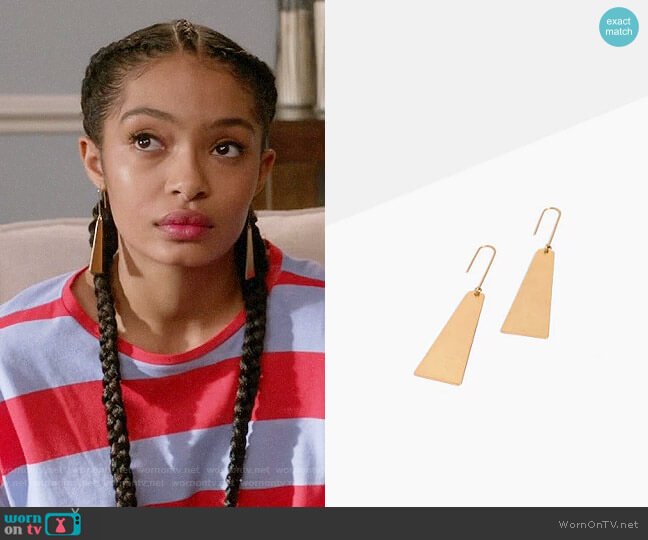 Madewell Petaldrop Earrings worn by Zoey Johnson (Yara Shahidi) on Black-ish