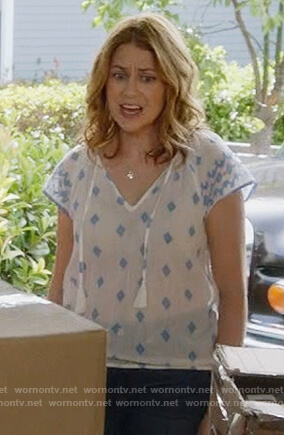 Lena's white print tassel top on Splitting up Together