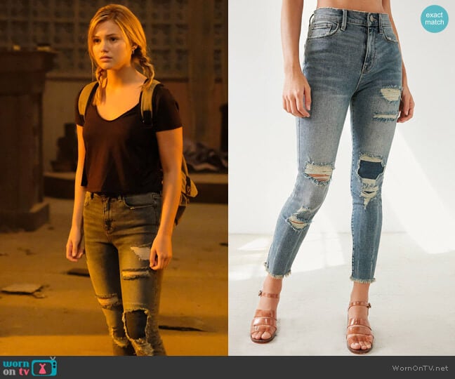 BDG Twig Crop High-Rise Skinny Jean - Distressed Patch worn by Tandy Bowen (Olivia Holt) on Cloak and Dagger