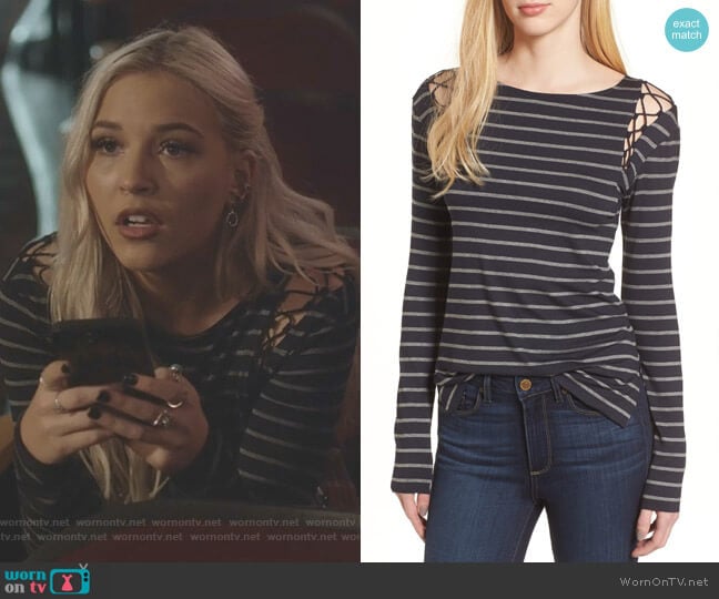 Rowboat Top by Bailey 44 worn by Maddie Jaymes (Lennon Stella) on Nashville