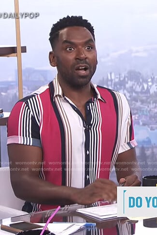 Justin’s striped short sleeve shirt on E! News Daily Pop