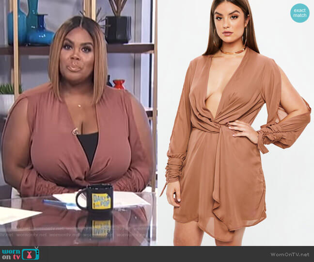 Curve Mocha Twist Front Tie Cuff Dress by Missguided worn by Nina Parker on E! News