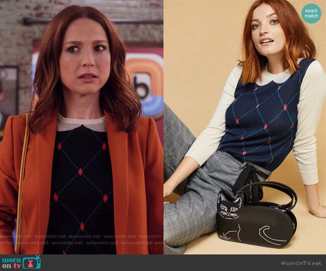 Trompe l'Oeil Collared Sweater by Modcloth worn by Kimmy Schmidt (Ellie Kemper) on Unbreakable Kimmy Schmidt