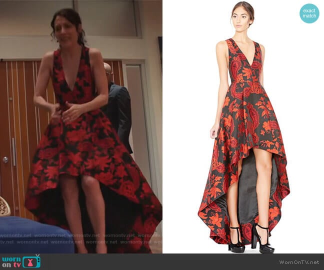 Beckie V Neck Flower Gown by Alice + Olivia worn by Abby McCarthy (Lisa Edelstein) on Girlfriends Guide to Divorce