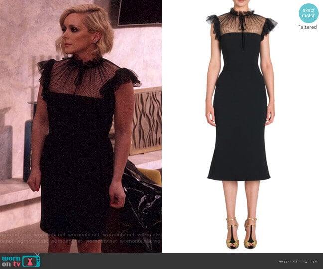 Tulle Accent Cady Dress by Dolce & Gabbana worn by Jacqueline Voorhees (Jane Krakowski) on Unbreakable Kimmy Schmidt