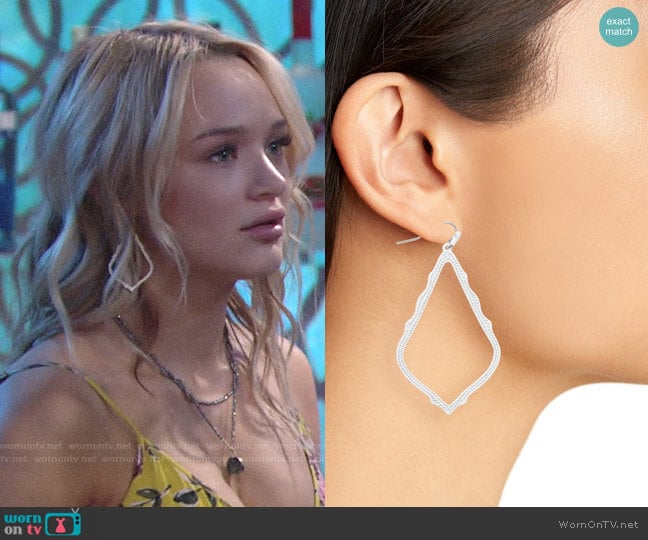 Kendra Scott Sophee Earrings worn by Summer Newman (Hunter King) on The Young and the Restless