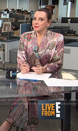 Melanie’s paisley print jacket and pants on Live from E!