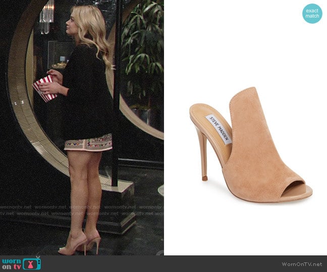 Sinful Sandal by Steve Madden worn by Summer Newman (Hunter King) on The Young and the Restless