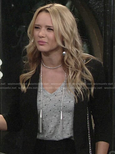 Summer’s grey star print tee and silver tassel necklace on The Young and the Restless