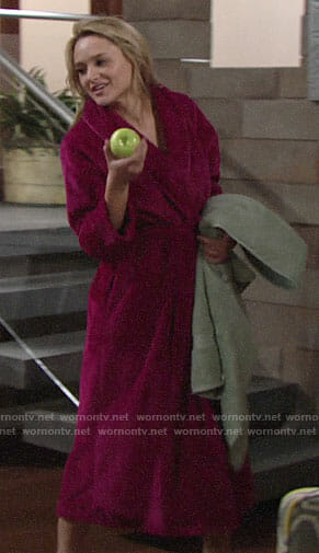Summer’s pink bath robe on The Young and the Restless