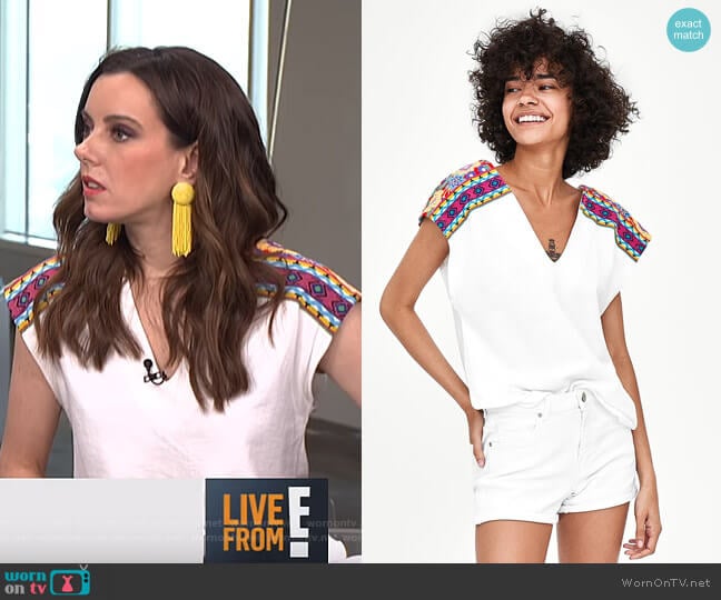 T-Shirt with Rubberised Textured Print by Zara worn by Melanie Bromley on E! News