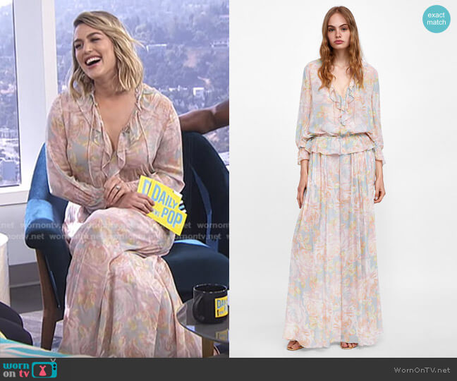 Floral Print Blouse with Ruffles and Palazzo Pants by Zara worn by Carissa Loethen Culiner  on E! News