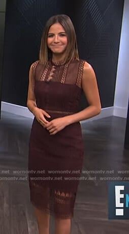 Erin’s  burgundy sleeveless lace dress on E! News