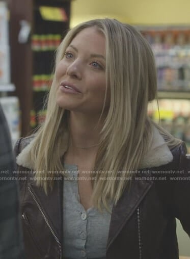 Jessie’s grey henley top and brown leather jacket on Nashville