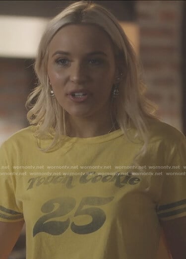 Maddie's yellow Touch Cookie tee on Nashville