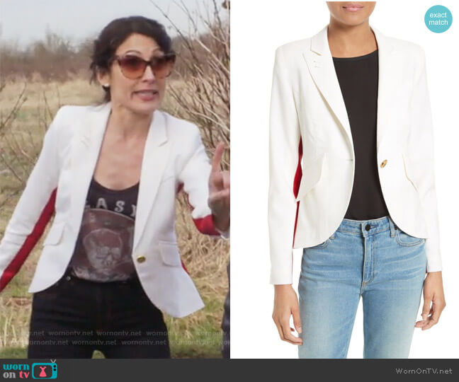 Striped Blazer by Smythe worn by Abby McCarthy (Lisa Edelstein) on Girlfriends Guide to Divorce