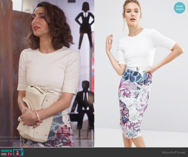 Illuminated Bloom D-Ring Pencil Dress by Ted Baker worn by Delia (Necar Zadegan) on Girlfriends Guide to Divorce