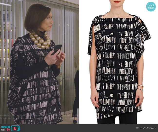 IQ Book-Print Stretch-Silk Tunic by Zero + Maria Cornejo worn by Diana Trout (Miriam Shor) on Younger