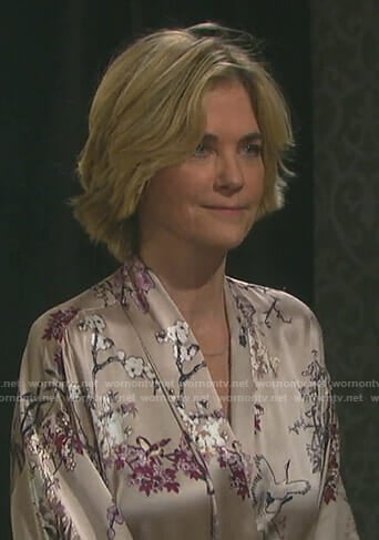 Eve’s beige floral robe on Days of our Lives