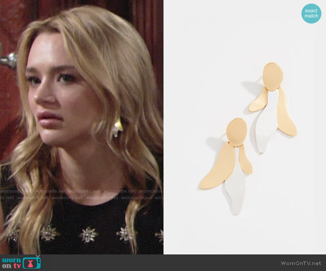 Madewell Organic Charm Earrings worn by Summer Newman (Hunter King) on The Young and the Restless