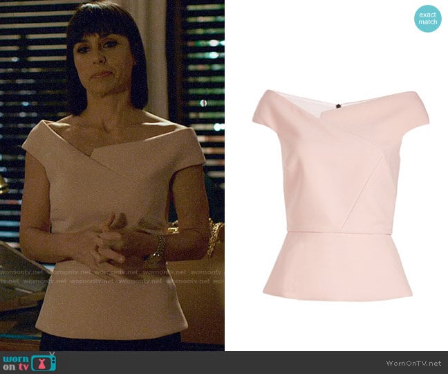 Roland Mouret Elmswell Top worn by Quinn King (Constance Zimmer) on UnReal