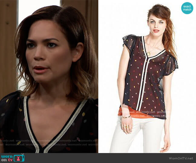 Maison Jules Short-Sleeve V-Neck Leaf-Print Top worn by Elizabeth Webber (Rebecca Herbst) on General Hospital